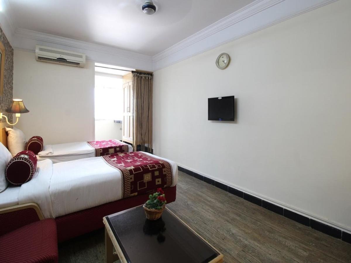 Hotel Sovereign Даман Экстерьер фото